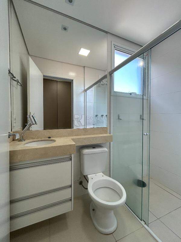 Apartamento para aluguel no bairro Vila Limeiranea: WC social 