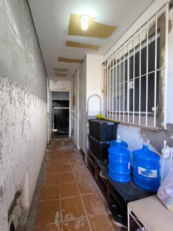 Casa Comercial à venda no bairro Centro: ÁREA DE CIRCULAÇÃO
