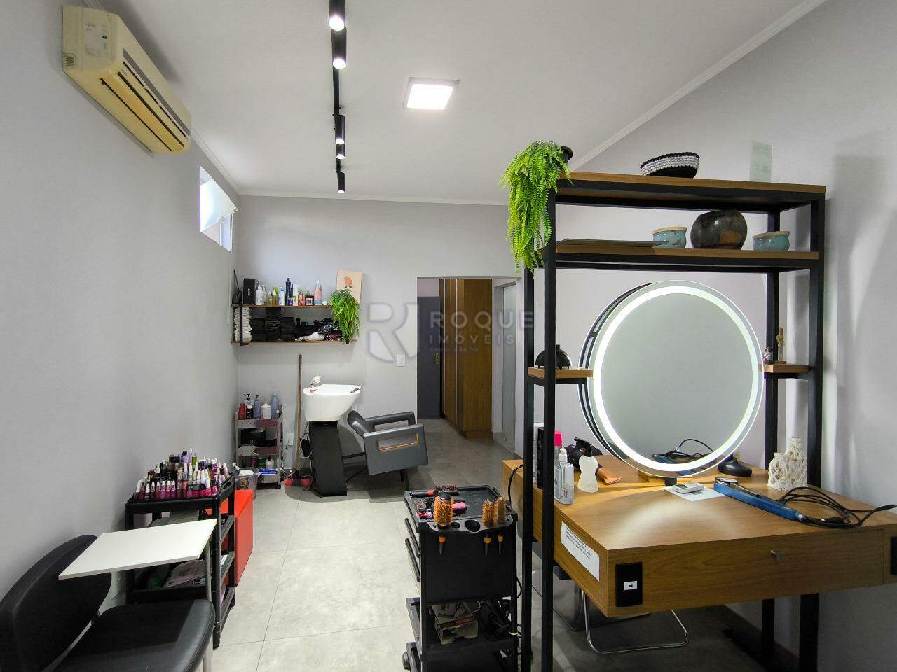 Casa Comercial à venda no bairro Centro: SALÃO COMERCIAL