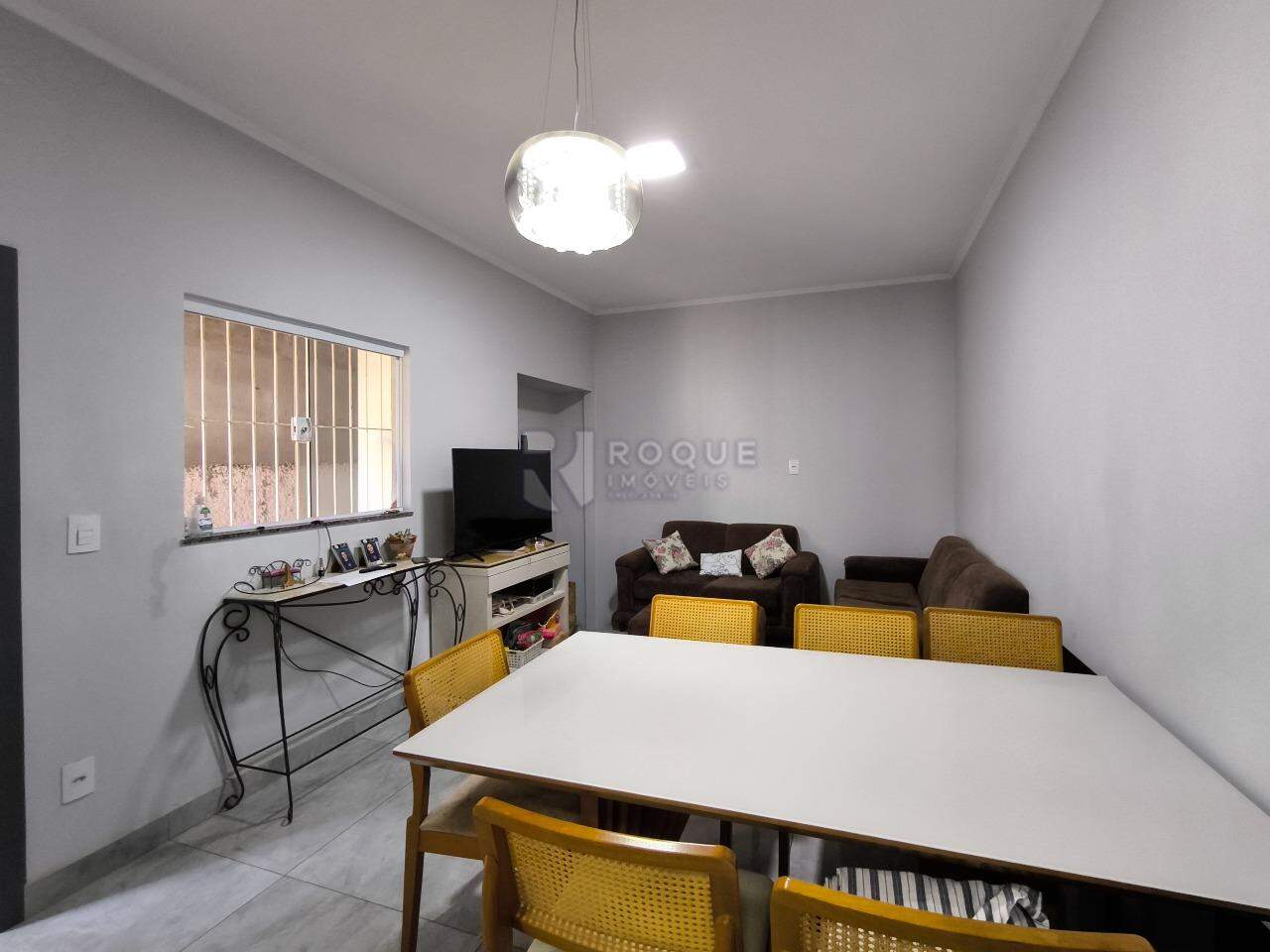 Casa Comercial à venda no bairro Centro: SALA DE JANTAR