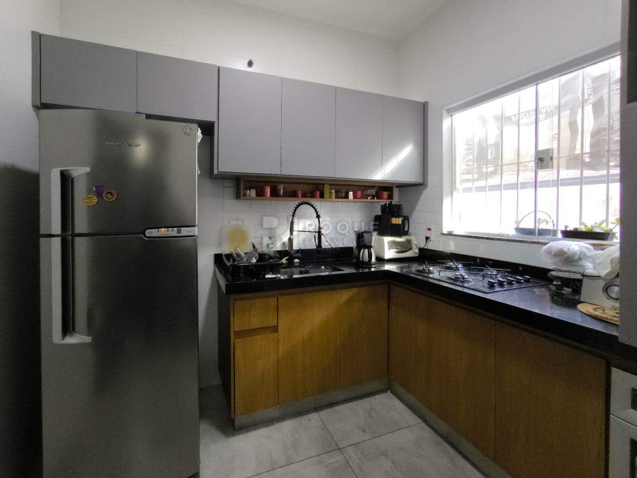 Casa Comercial à venda no bairro Centro: COZINHA