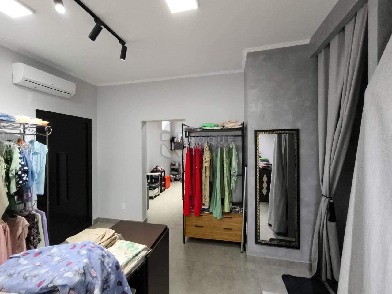Casa Comercial à venda no bairro Centro: SALÃO COMERCIAL