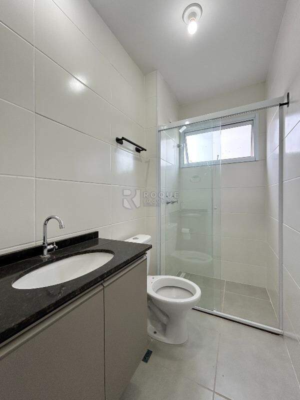 Apartamento para aluguel no bairro Jardim Santa Adélia: WC suíte 