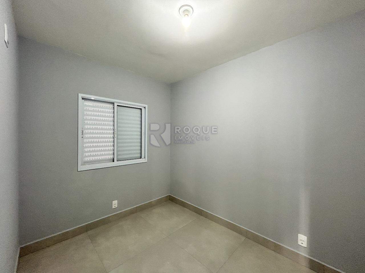 Apartamento para aluguel no bairro Jardim Santa Adélia: Dormitório 2 suíte 