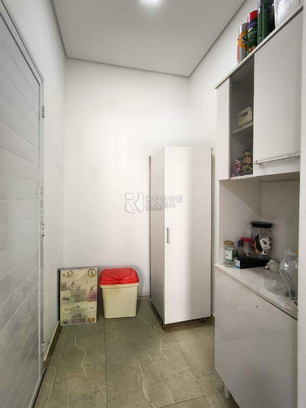 Casa Residencial à venda no bairro Jardim Marajoara: DESPENSA