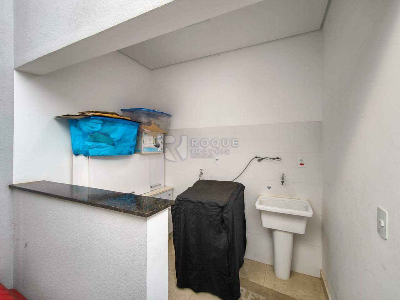 Casa Residencial à venda no bairro Jardim Marajoara: LAVANDERIA