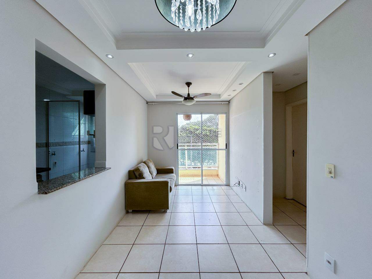 Apartamento para aluguel no bairro Vila Camargo: Sala 