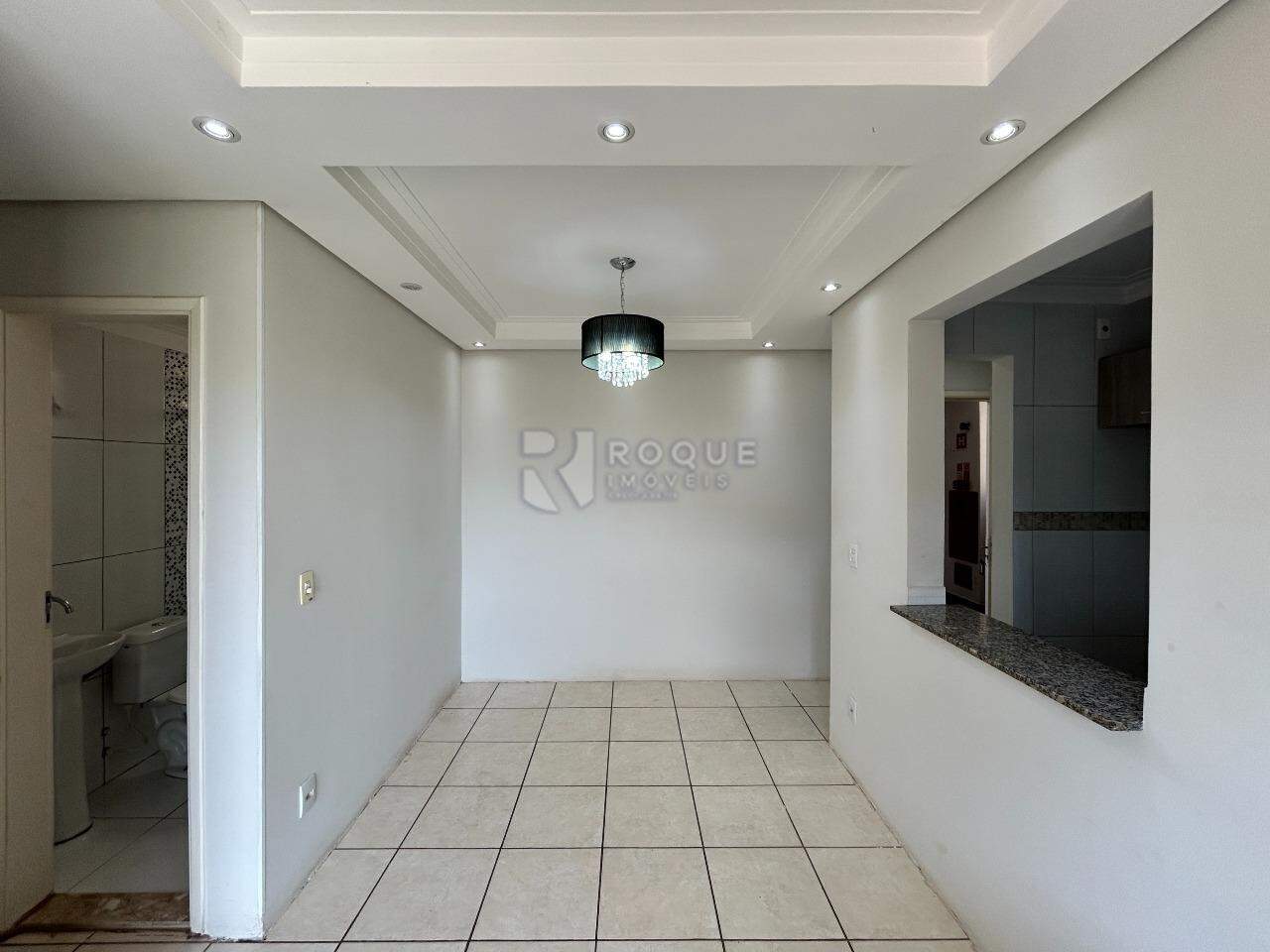 Apartamento para aluguel no bairro Vila Camargo: Sala 