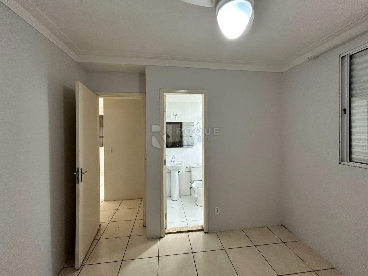 Apartamento para aluguel no bairro Vila Camargo: Dormitório 2 suíte 
