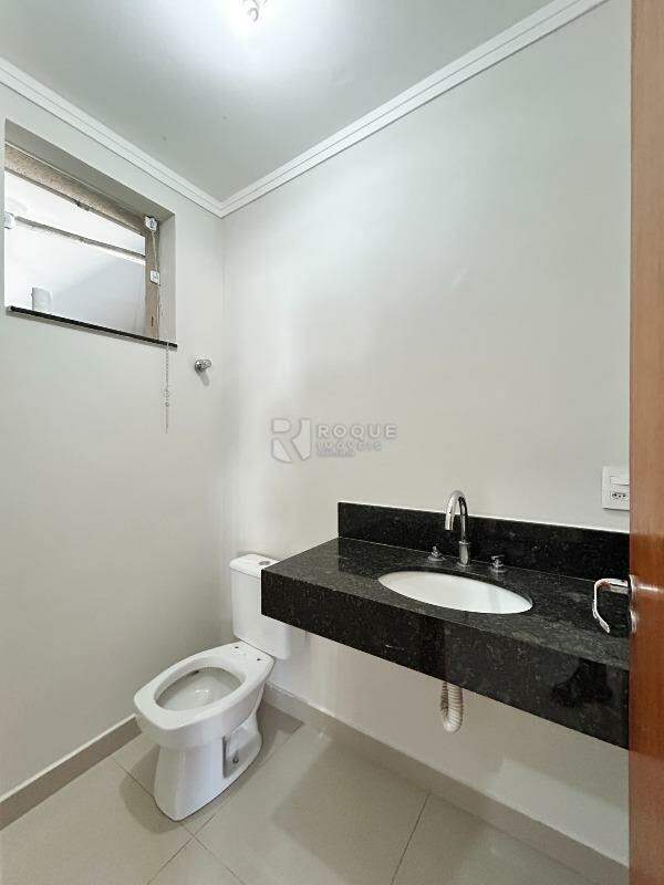 Casa Residencial à venda no bairro Vila São João: WC social 1