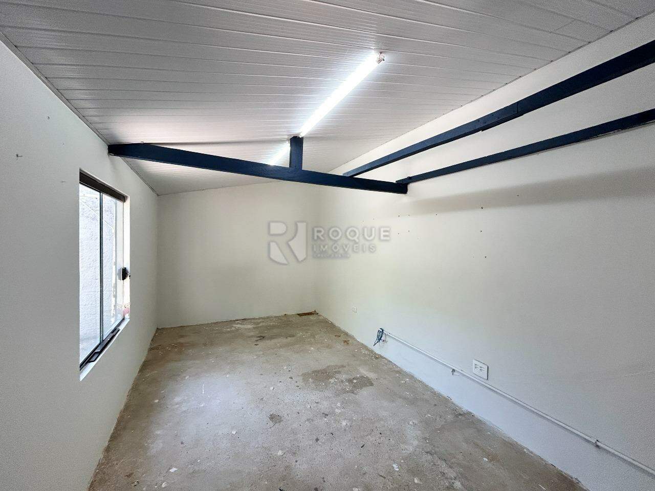 Casa Residencial à venda no bairro Vila São João: Dormitório externo