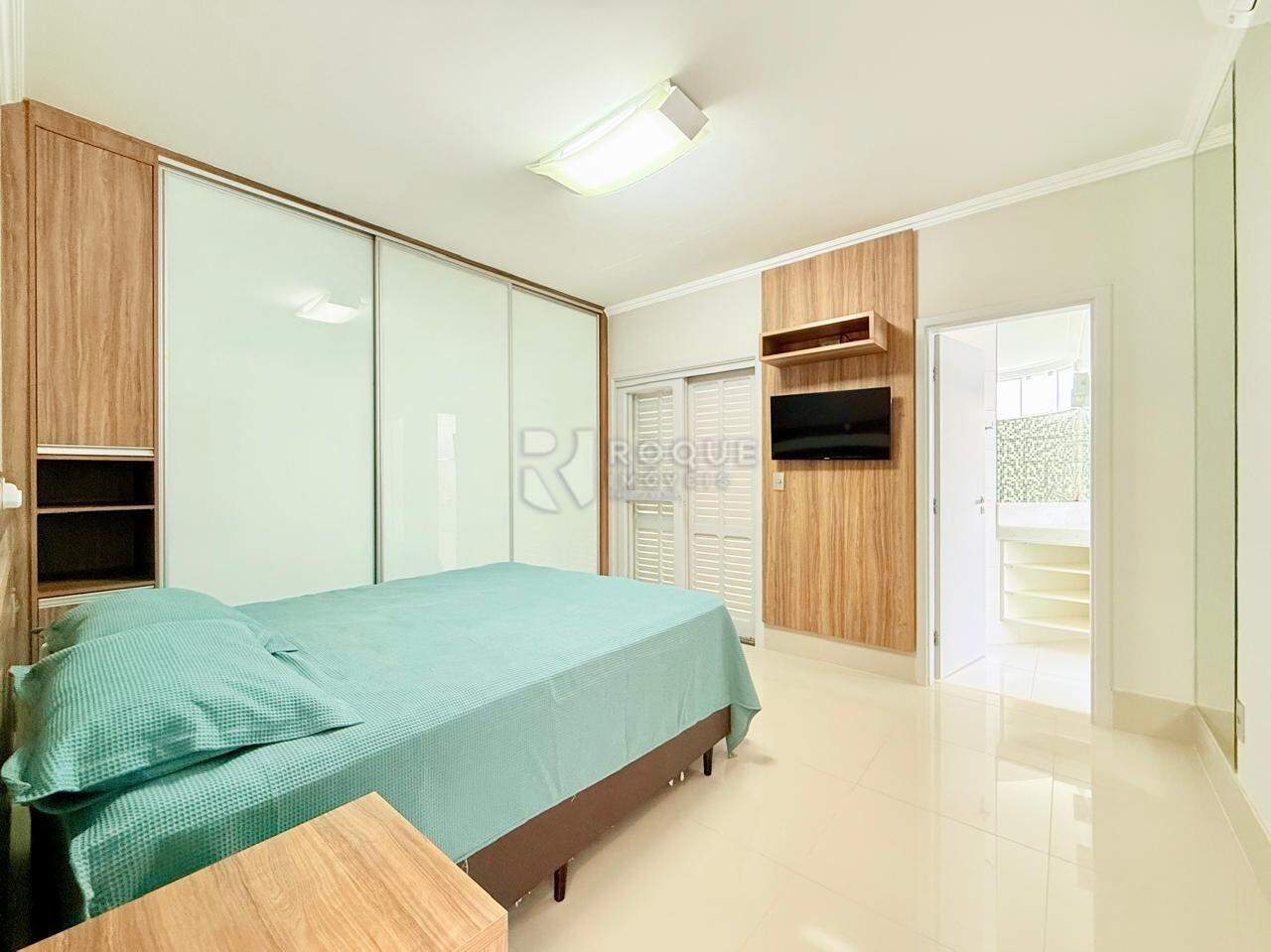 Casa em condomínio para aluguel no bairro Jardim Residencial Flora: SUÍTE 1
