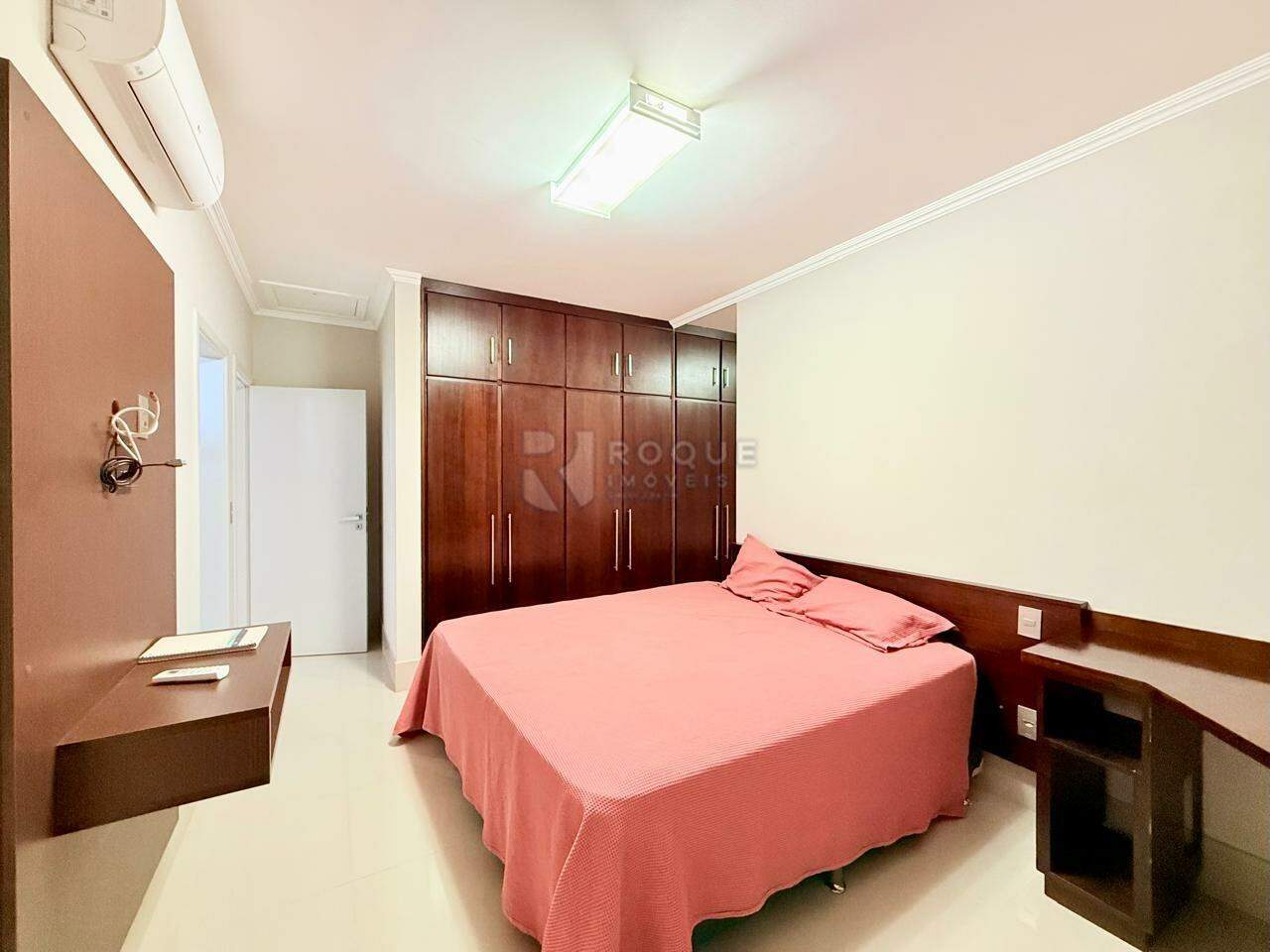 Casa em condomínio para aluguel no bairro Jardim Residencial Flora: SUÍTE 2