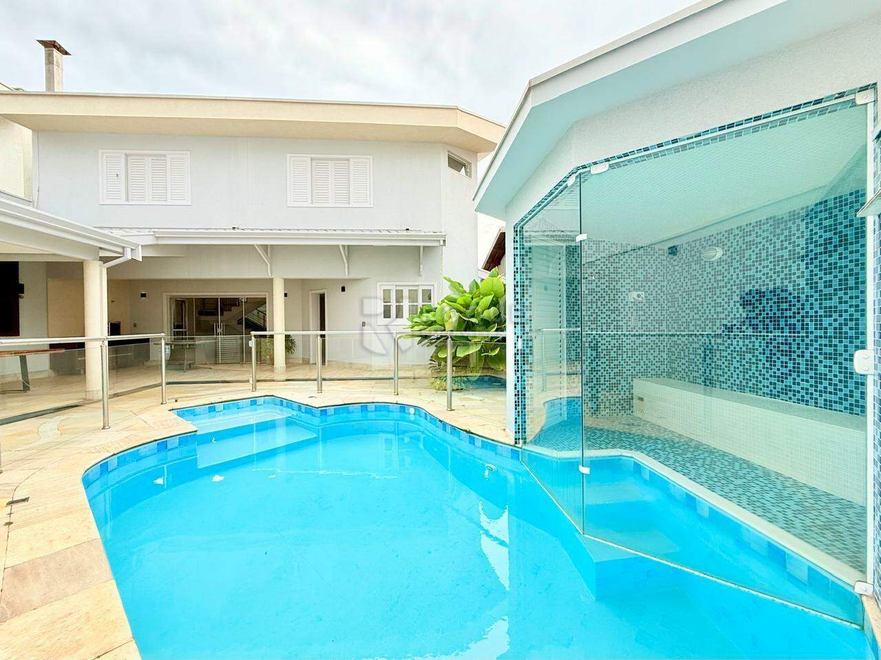 Casa em condomínio para aluguel no bairro Jardim Residencial Flora: PISCINA