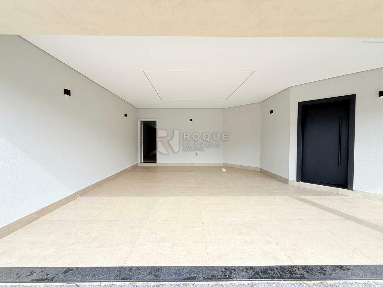 Casa em condomínio para aluguel no bairro Jardim Residencial Flora: GARAGEM
