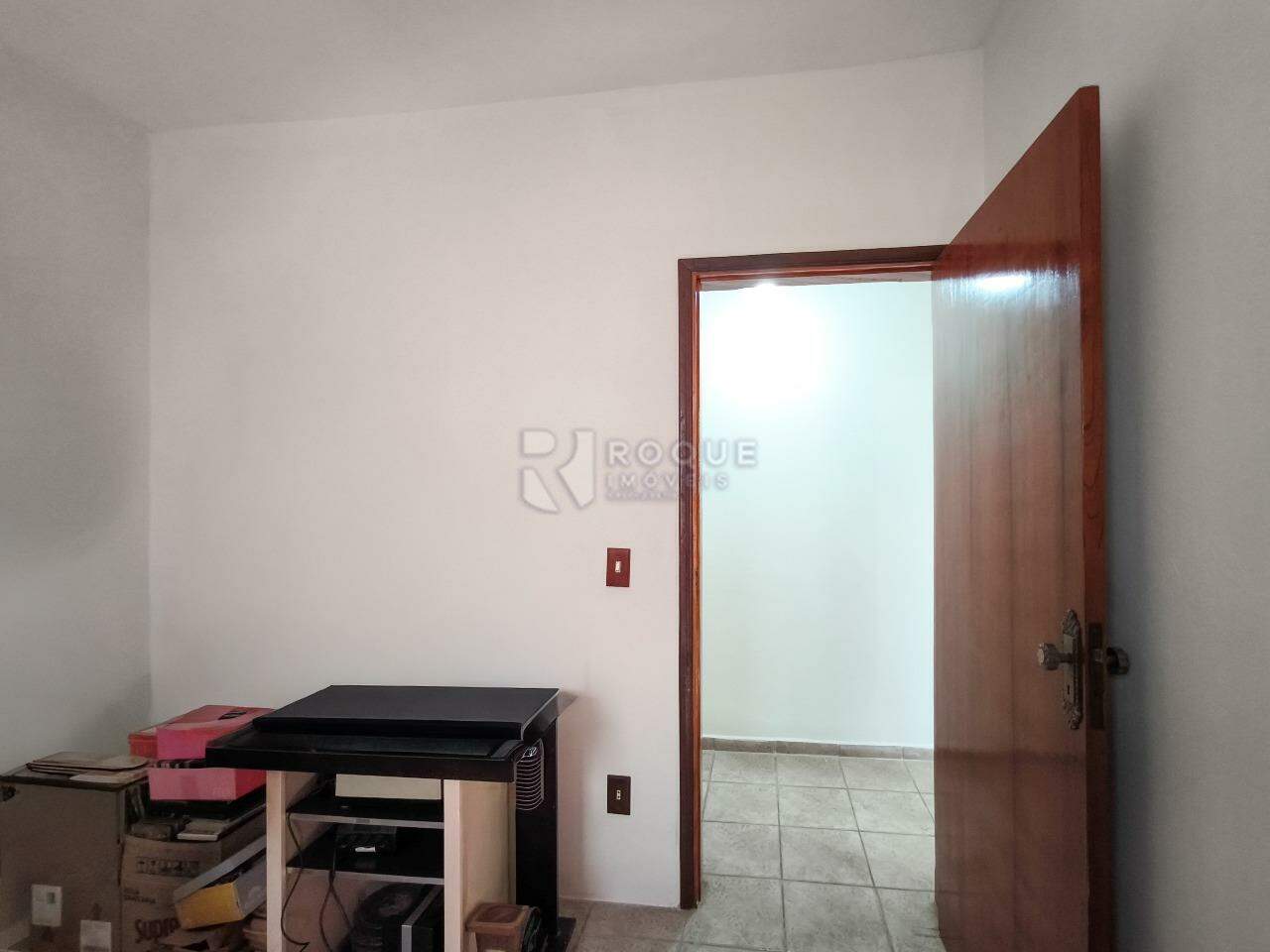 Casa Residencial à venda no bairro Jardim Hortência: DORMITÓRIO 2