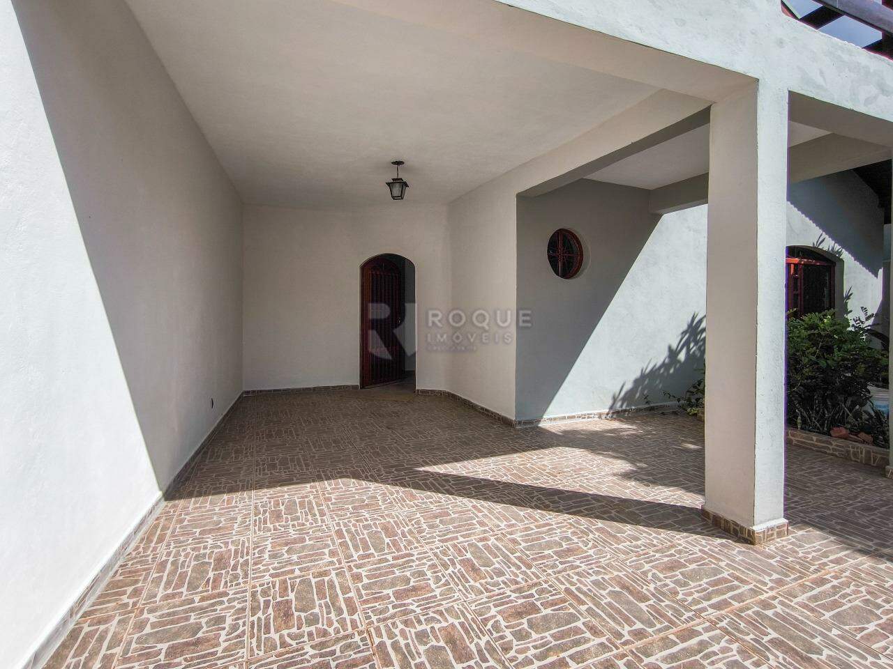 Casa Residencial à venda no bairro Jardim Hortência: GARAGEM