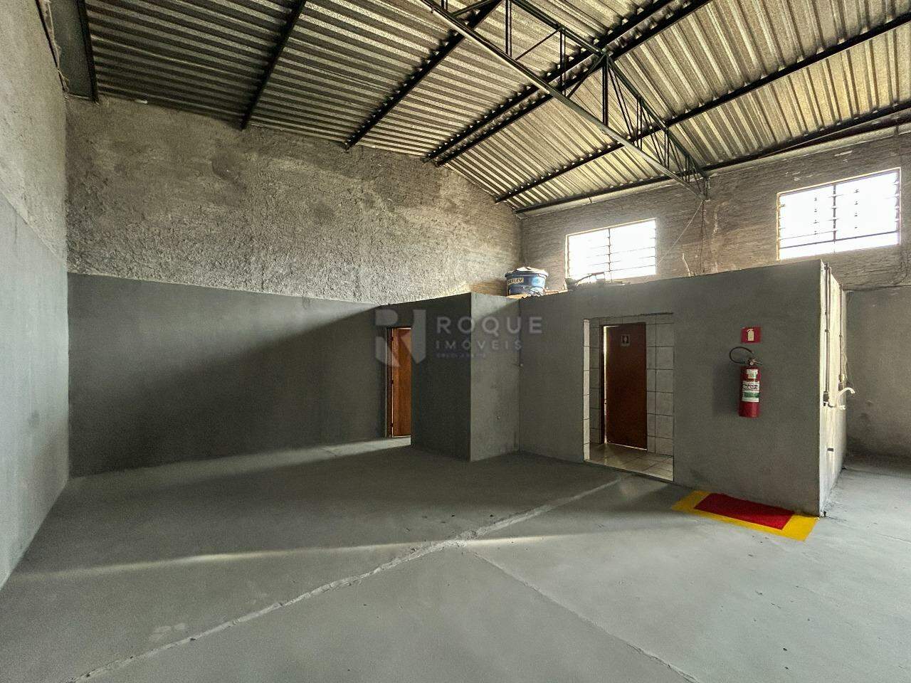 Barracão/Galpão para aluguel no bairro Jardim Planalto: Salão