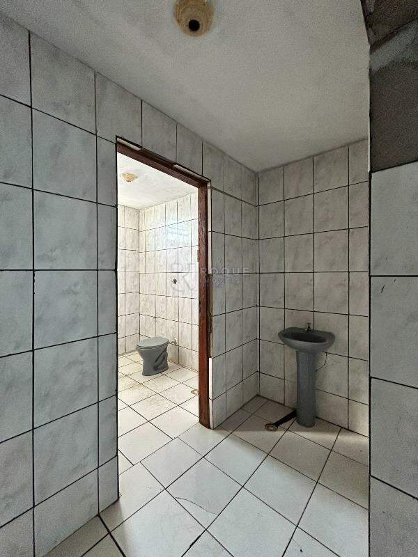Barracão/Galpão para aluguel no bairro Jardim Planalto: Lavabo 