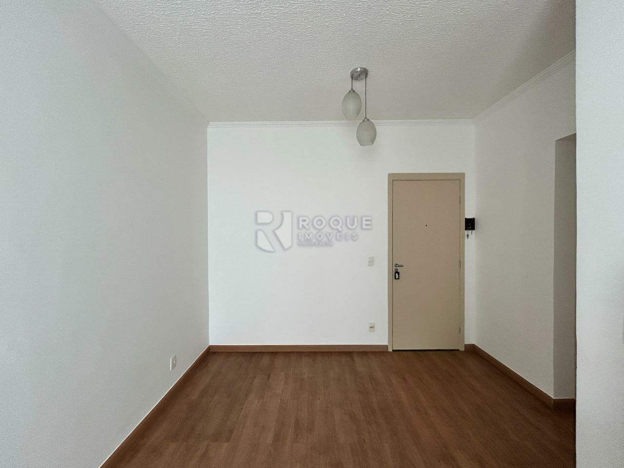 Apartamento para aluguel no bairro Jardim Parque Novo Mundo: Sala 