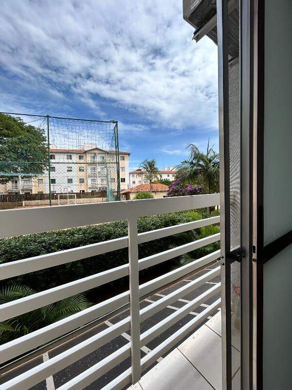 Apartamento para aluguel no bairro Jardim Parque Novo Mundo: Sacada