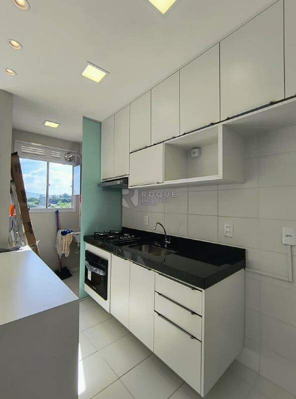 Apartamento para aluguel no bairro Chácaras Antonieta: Cozinha 