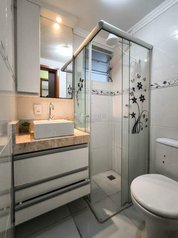 Apartamento à venda no bairro Vila Labaki: BANHEIRO SOCIAL