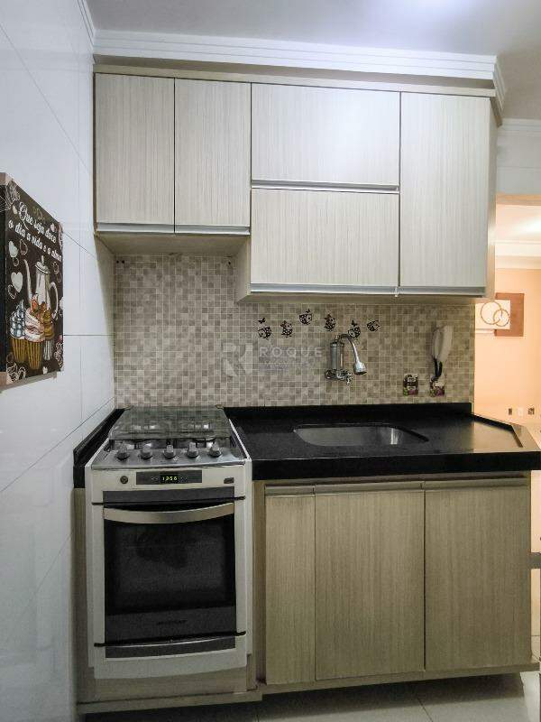 Apartamento à venda no bairro Vila Labaki: COZINHA