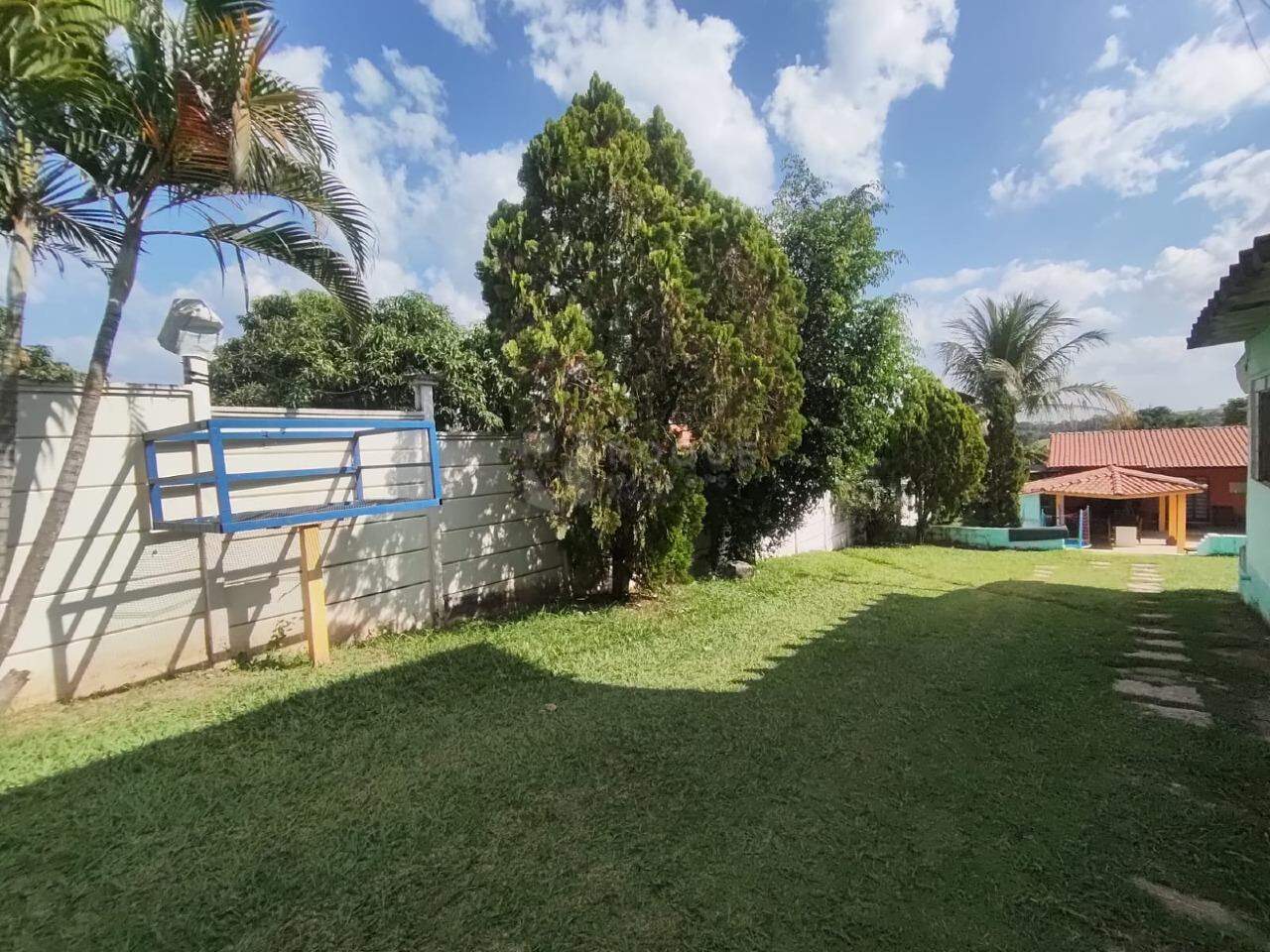 Chácara para aluguel no bairro Bairro dos Frades - Residencial São Miguel: Quintal
