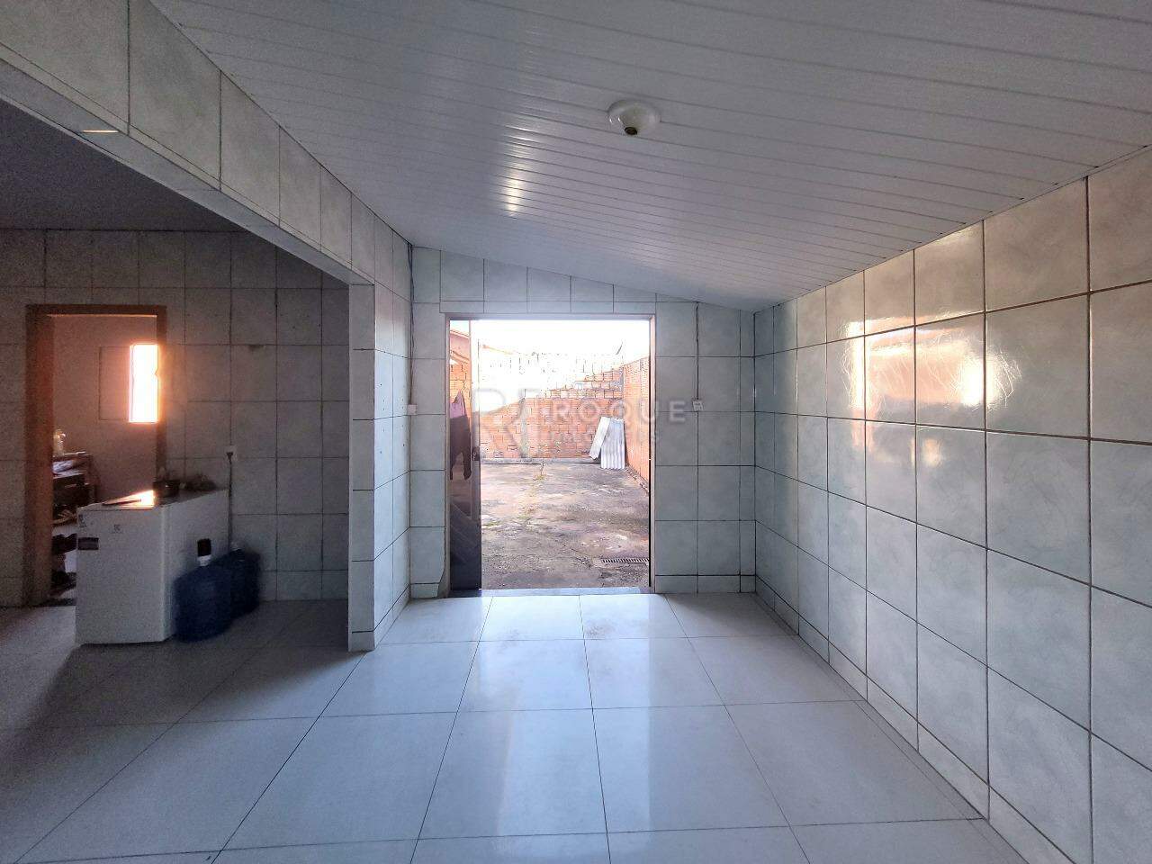 Casa Residencial à venda no bairro Jardim Residencial Antonio Simonetti III: Lavanderia
