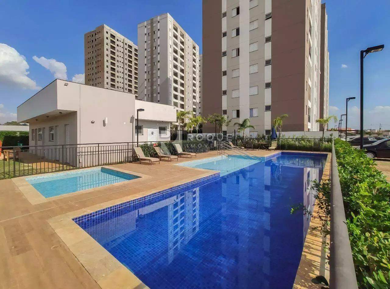 Apartamento para aluguel no bairro Jardim Santa Adélia: Fachada