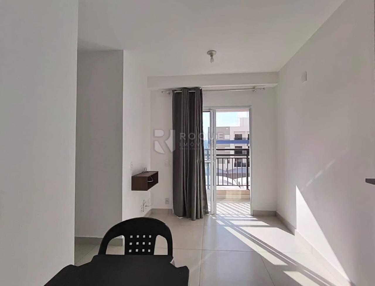 Apartamento para aluguel no bairro Jardim Santa Adélia: Sala