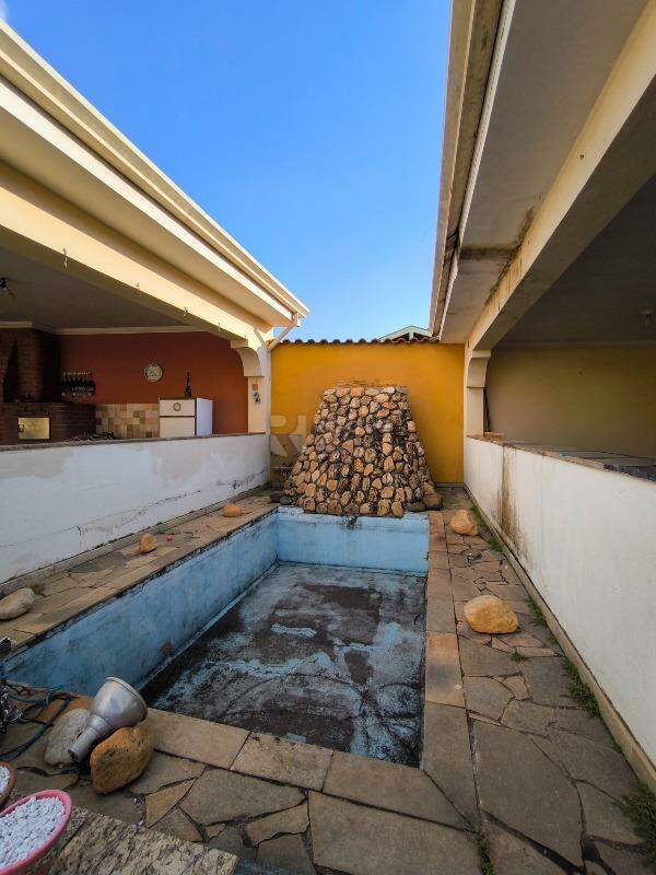 Casa Residencial à venda no bairro Jardim Elite: CASCATA