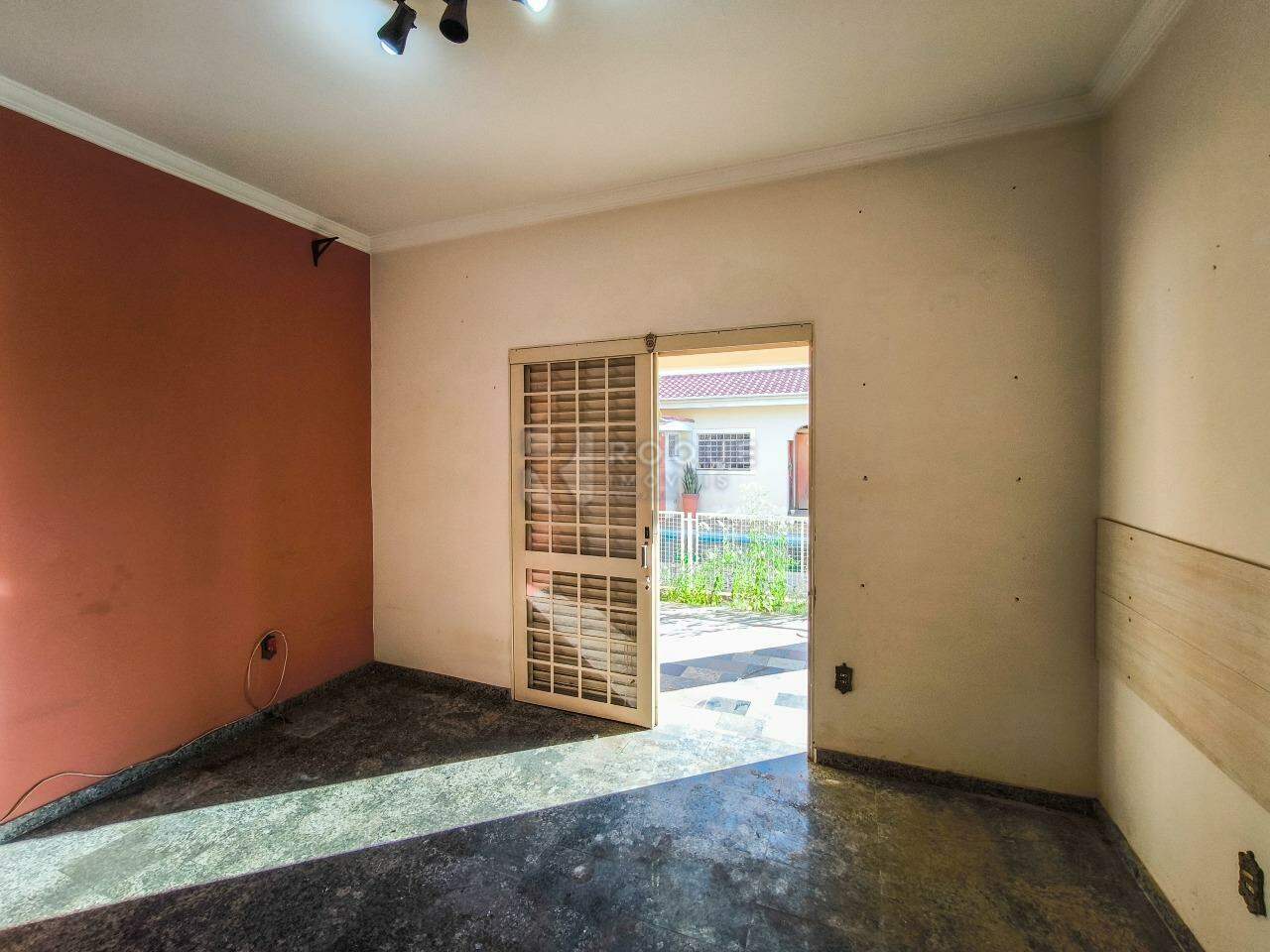 Casa Residencial à venda no bairro Jardim Elite: DORMITÓRIO 1