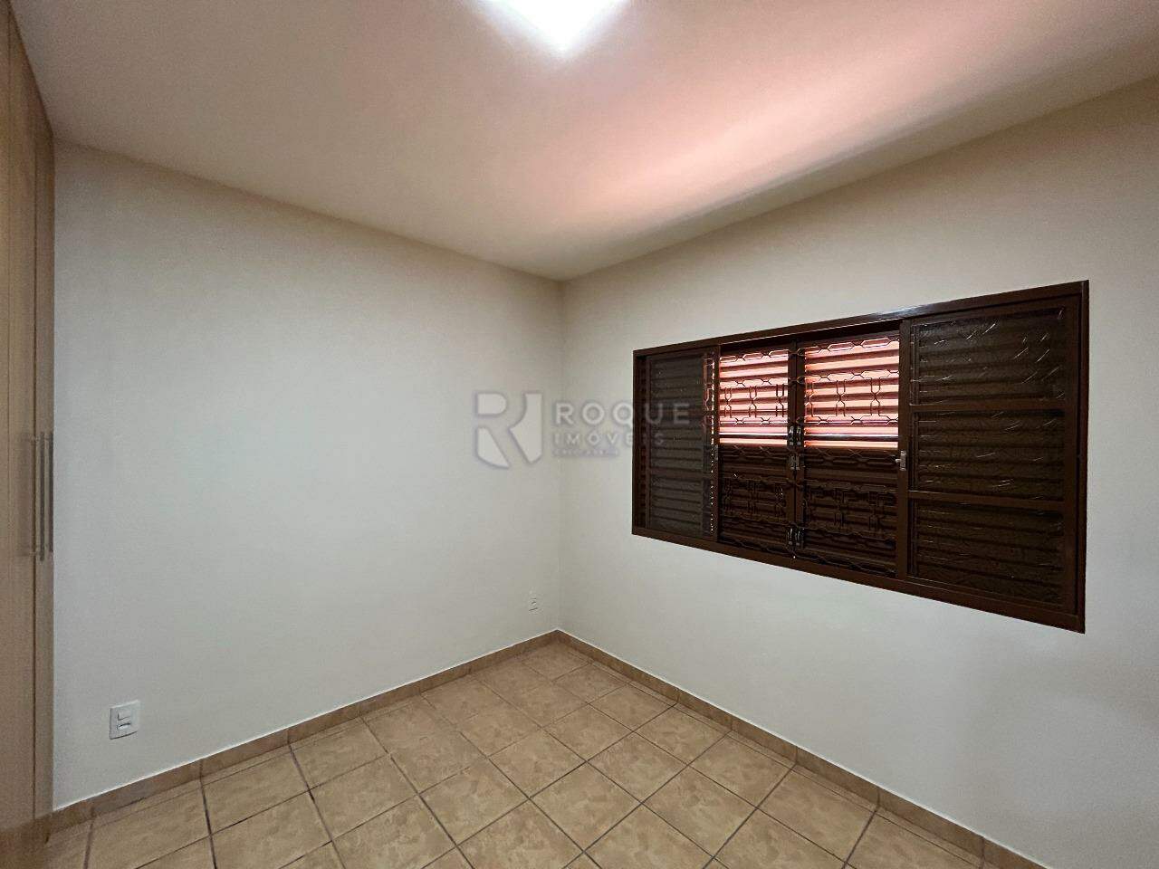 Casa Residencial para aluguel no bairro Vila São Luiz: Dormitório 1