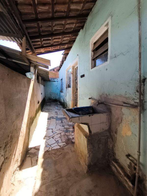 Casa Residencial à venda no bairro Jardim Perola: LAVANDERIA CASA 3