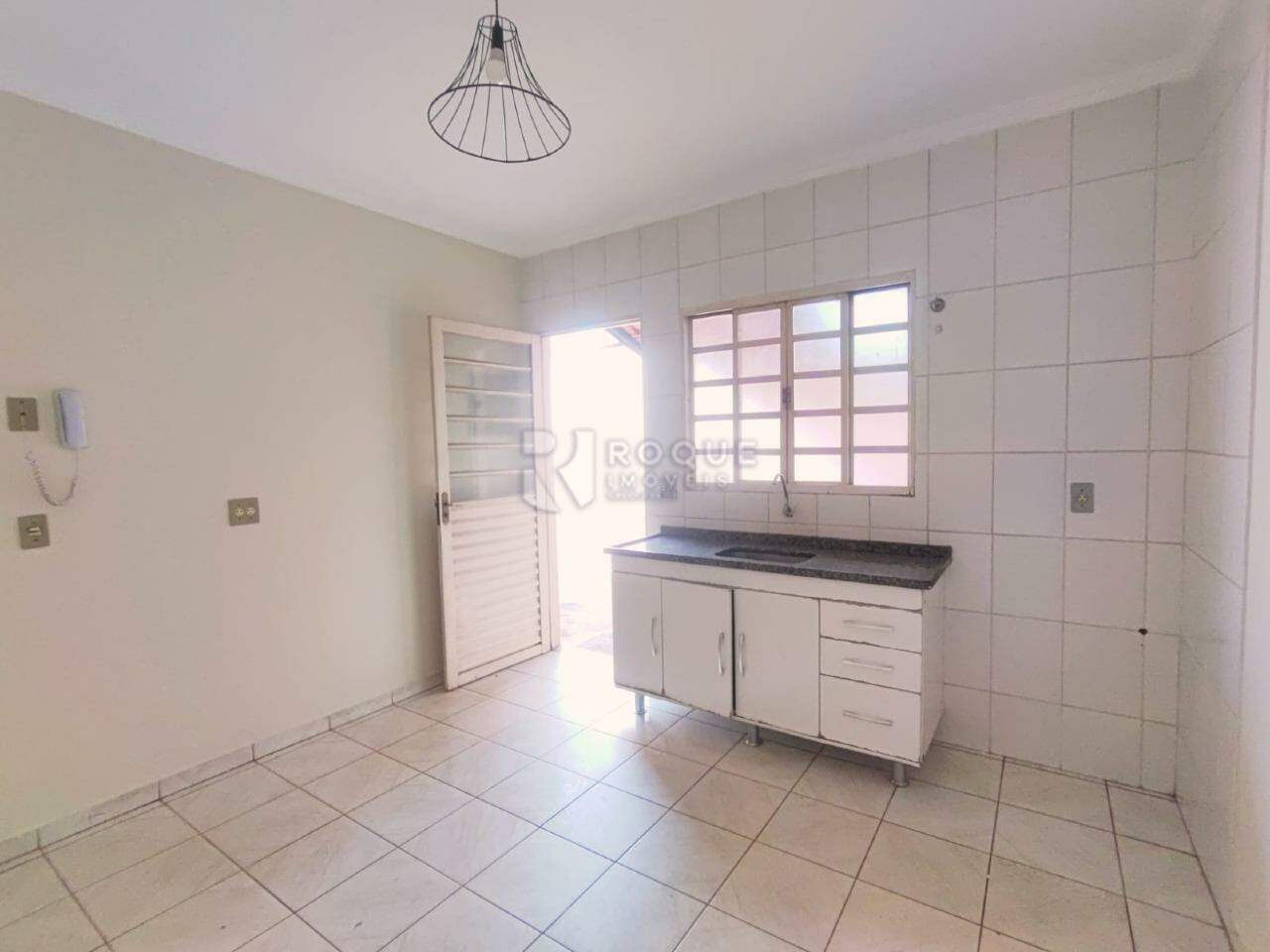 Casa em condomínio para aluguel no bairro Jardim Ouro Verde: Cozinha