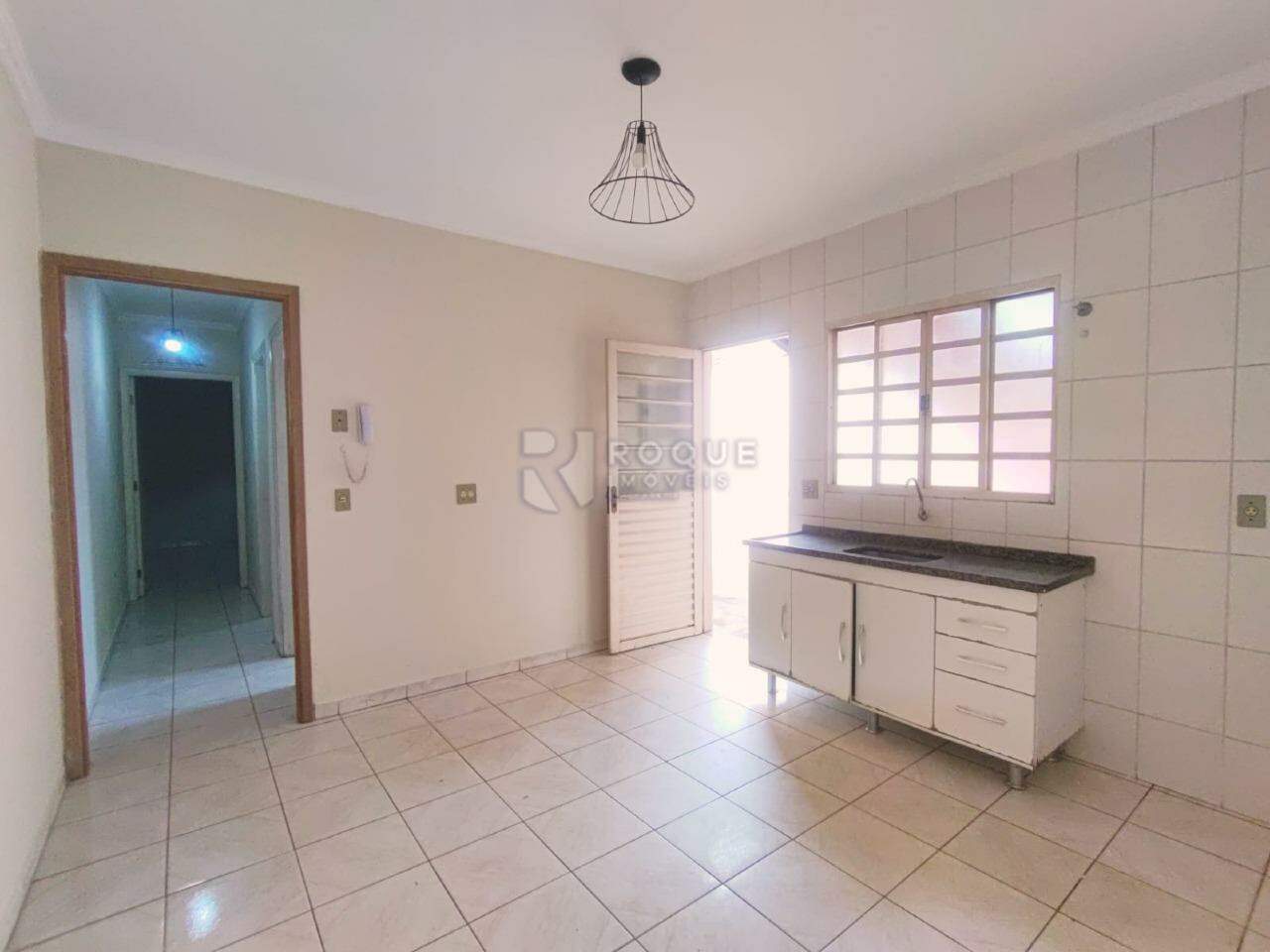 Casa em condomínio para aluguel no bairro Jardim Ouro Verde: Cozinha