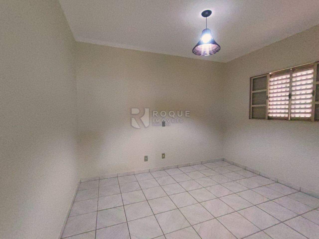 Casa em condomínio para aluguel no bairro Jardim Ouro Verde: Dormitório 2