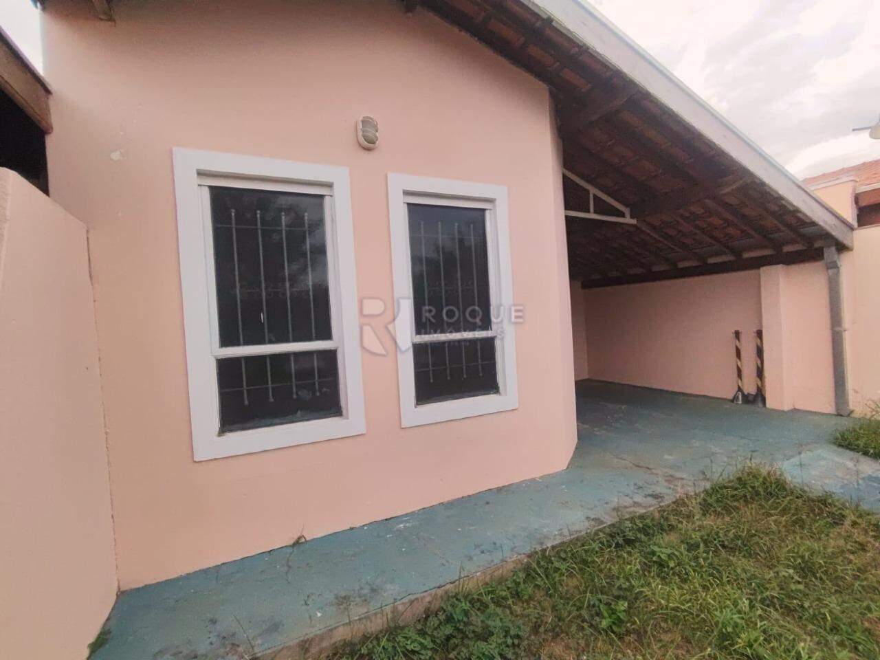 Casa em condomínio para aluguel no bairro Jardim Ouro Verde: Quintal