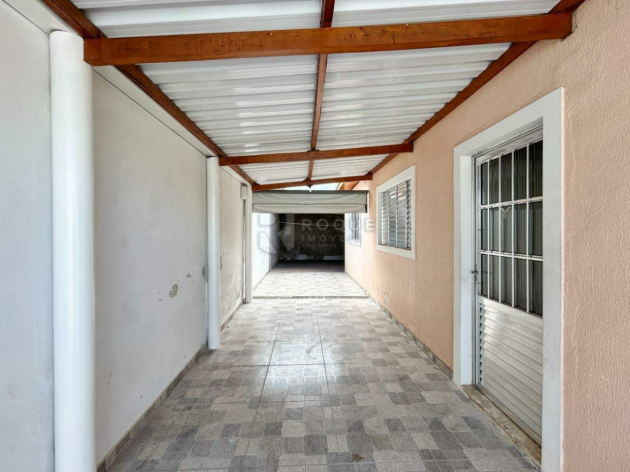 Casa Residencial à venda no bairro Conjunto Habitacional Victor DAndrea: Garagem 