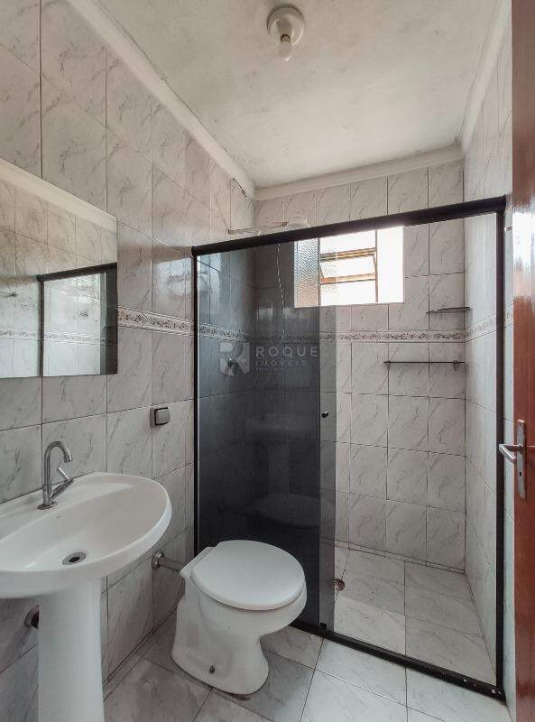 Casa Residencial à venda no bairro Conjunto Habitacional Victor DAndrea: WC social 