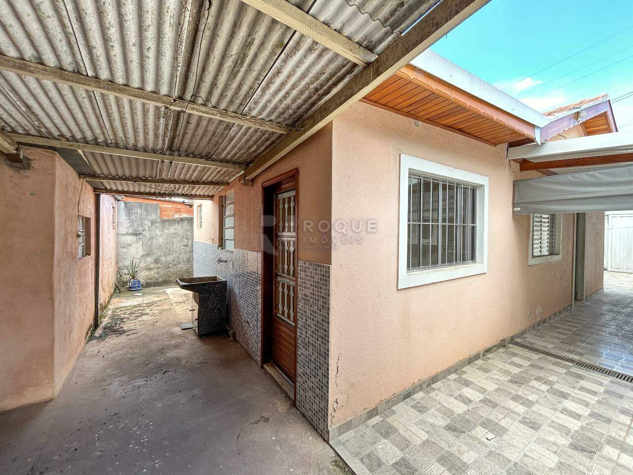 Casa Residencial à venda no bairro Conjunto Habitacional Victor DAndrea: Área de serviço 