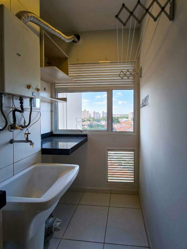 Apartamento para aluguel no bairro Jardim Esmeralda: Área de serviço
