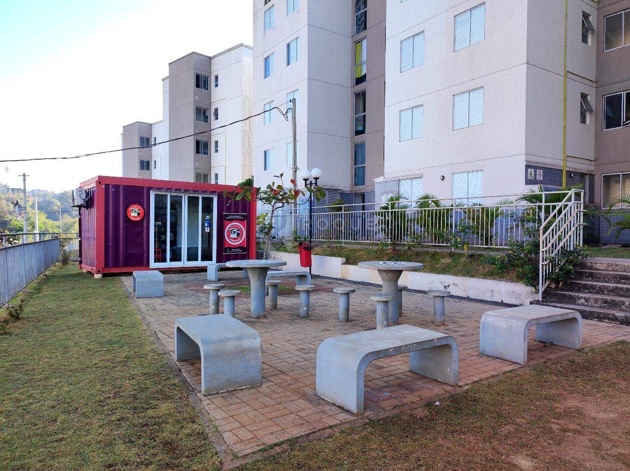 Apartamento à venda no bairro Parque Hippolyto: MERCADO