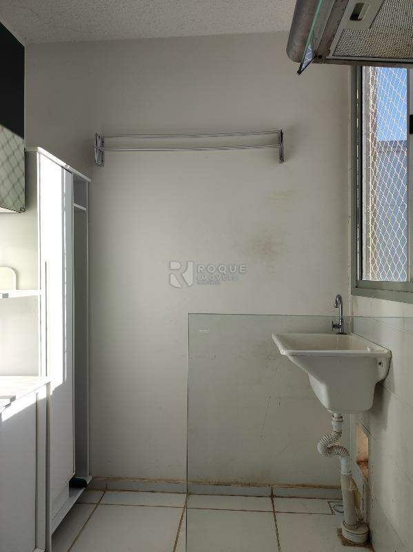 Apartamento à venda no bairro Parque Hippolyto: LAVANDERIA