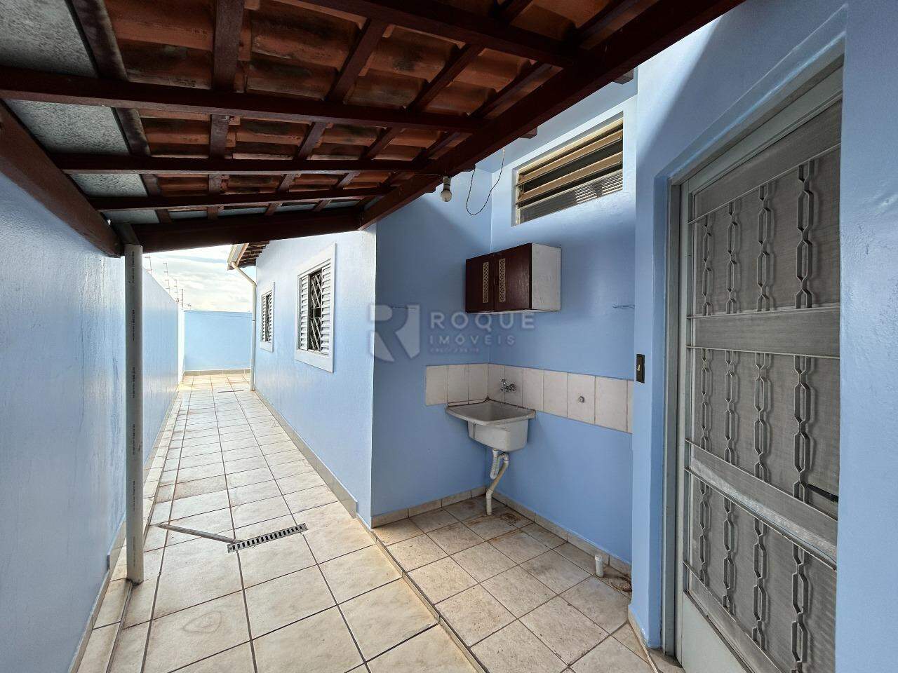 Casa Residencial para aluguel no bairro Jardim Bela Vista: Área de serviço 
