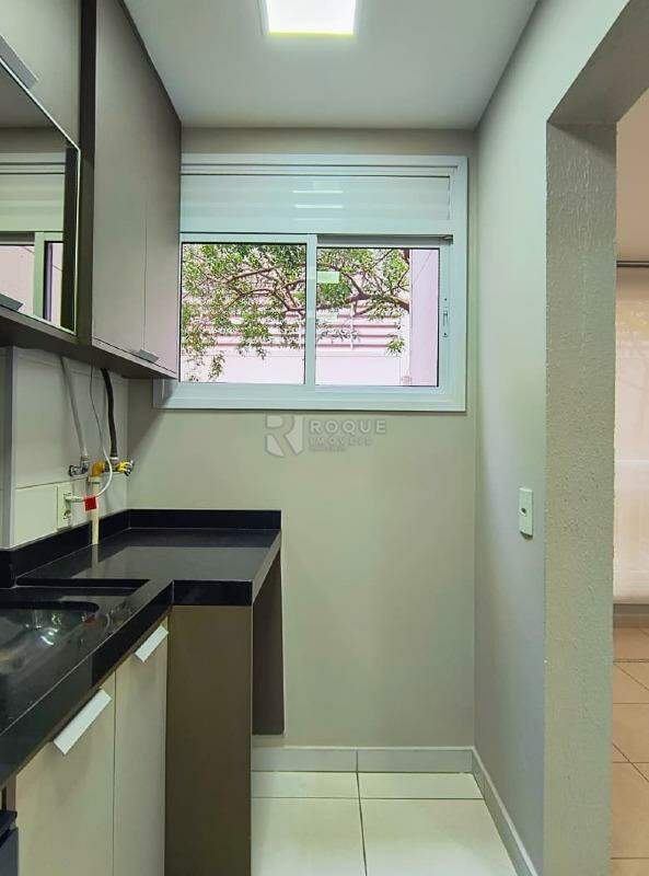 Apartamento para aluguel no bairro Vila Santa Rosália: Lavanderia