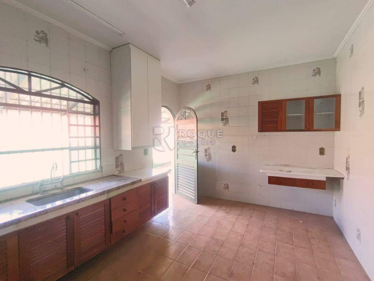 Casa Residencial para aluguel no bairro Vila Rocha: Cozinha