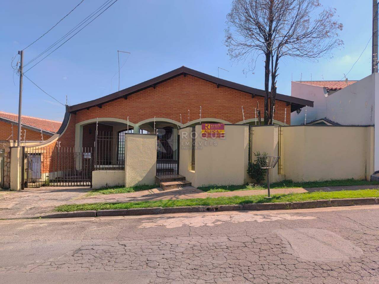 Casa Residencial para aluguel no bairro Vila Rocha: Fachada